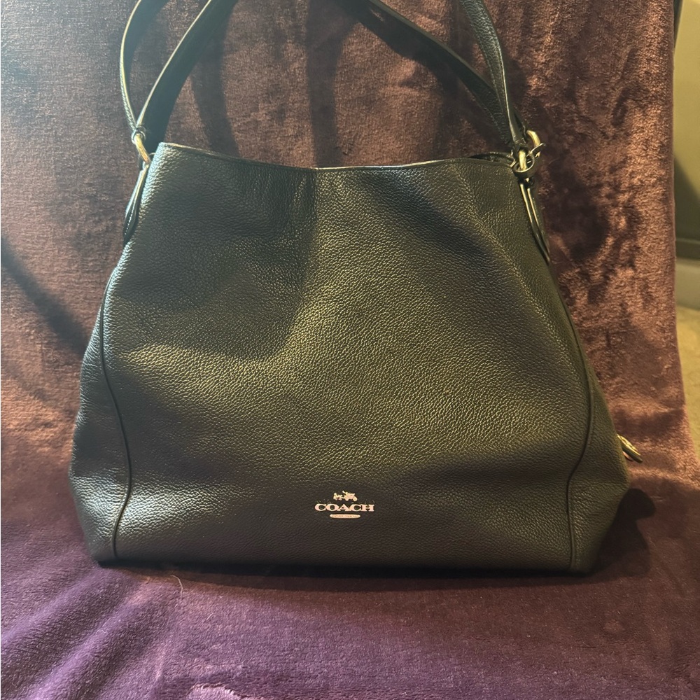 Coach Black Leather Shoulder Bag Timeless Design